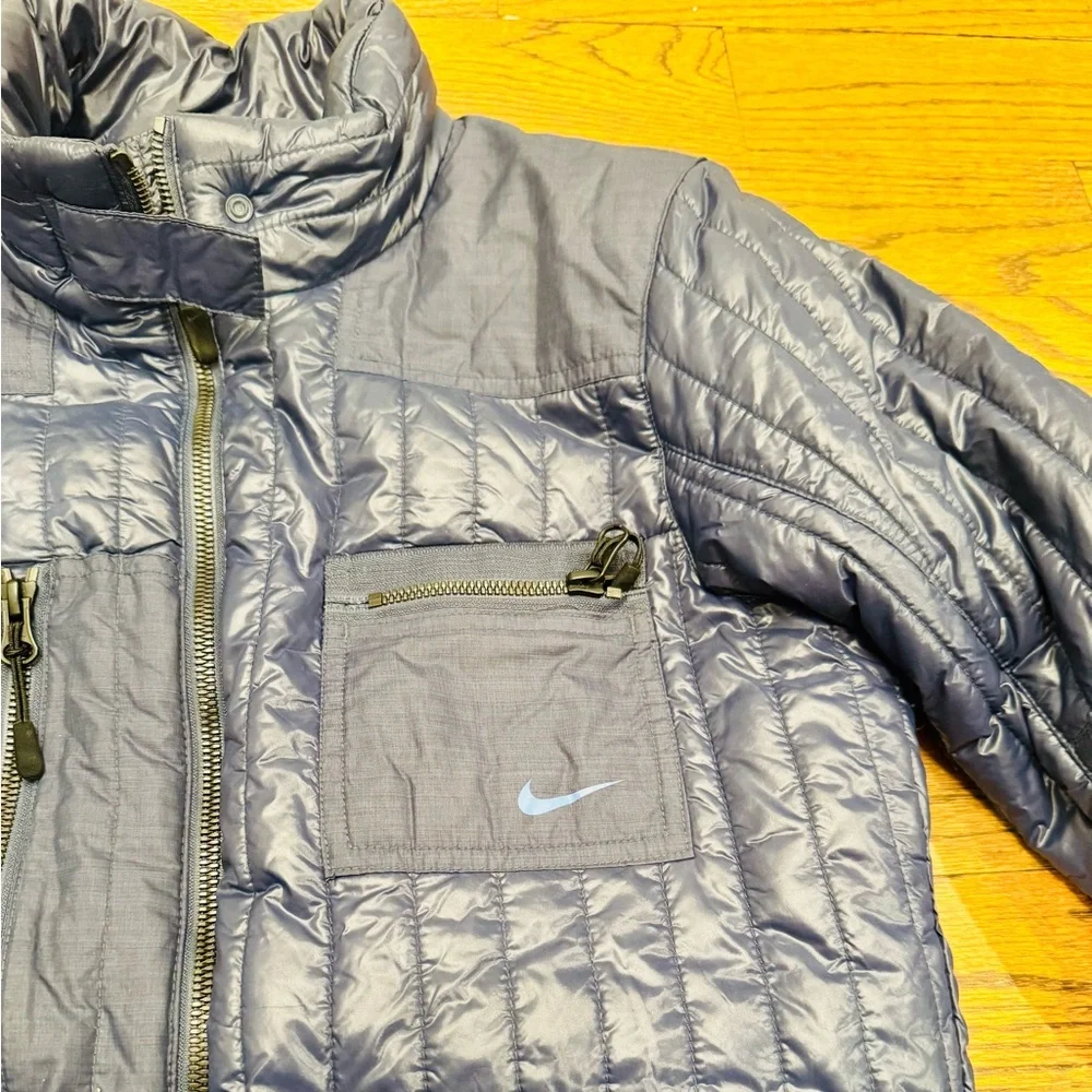 Nike Men’s Medium Lightweight Quilted Insulated Jacket Blue Full Zip